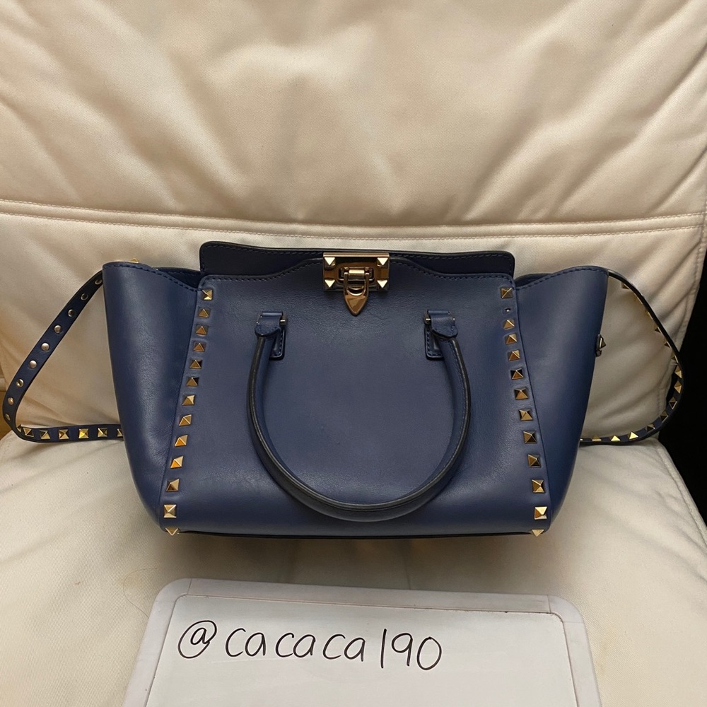 Valentino Garavani Medium Rockstud Bag - Picture 2 of 6